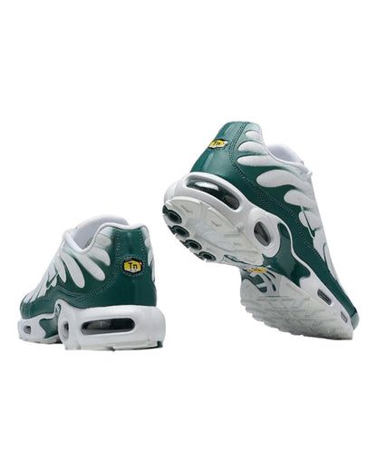 AIR MAX PLUS TN X “ LACOSTE “